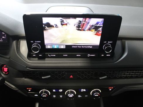 Used 2023 Honda Accord EX image 24
