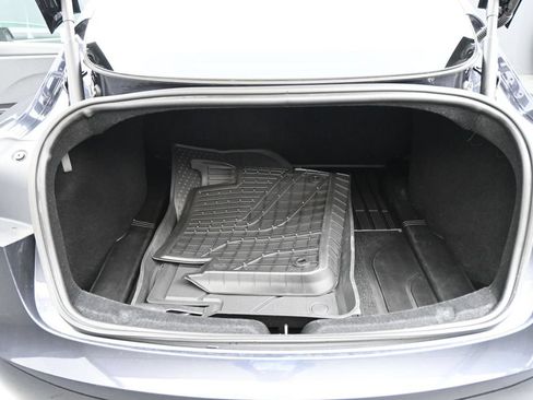 Used 2024 Tesla Model 3 Standard Range RWD image 17