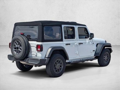 Used 2024 Jeep Wrangler Unlimited Sport AWD/4WD image 5