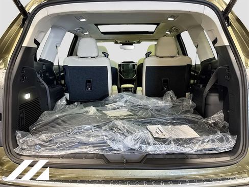 New 2026 Subaru Ascent Limited AWD/4WD image 28