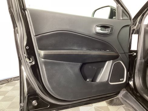 Used 2021 Jeep Compass Limited w/ Sun and Sound Group image 26