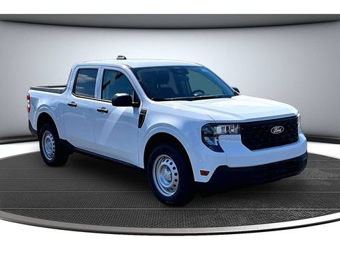 New 2026 Ford Maverick XL w/ Equipment Group 101A AWD/4WD image 33