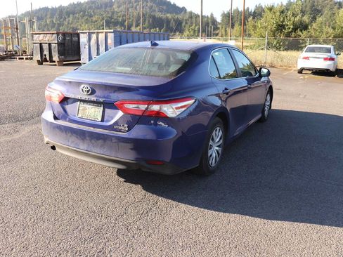 Certified 2018 Toyota Camry LE w/ Audio Package FWD image 5