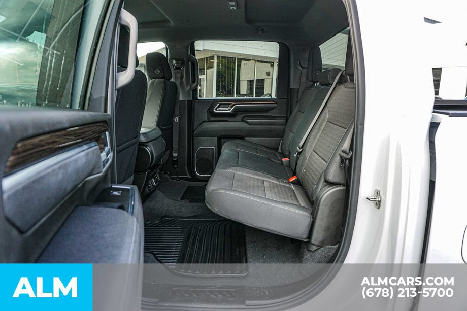 Used 2025 Chevrolet Silverado 2500 LT w/ Convenience Package AWD/4WD image 20