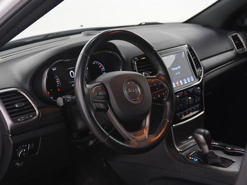 Used 2019 Jeep Grand Cherokee Limited X image 25