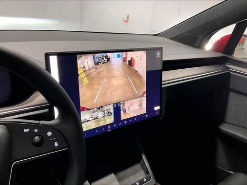 Used 2023 Tesla Model X image 22