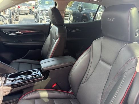 Used 2023 Buick Envision Essence w/ Sport Touring Package image 13