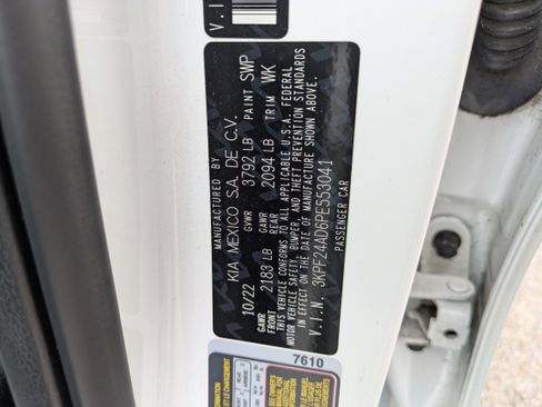 Used 2023 Kia Forte LXS w/ LXS Technology Package image 30