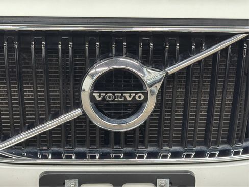 Used 2019 Volvo XC90 T6 Momentum w/ Protection Package Premier AWD/4WD image 48