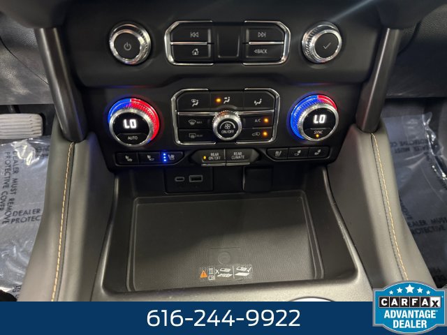 Used 2023 GMC Yukon XL AT4 AWD/4WD image 15