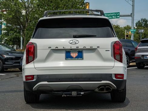 Used 2022 Hyundai Palisade SEL w/ 8P Bench Seat Package AWD/4WD image 6