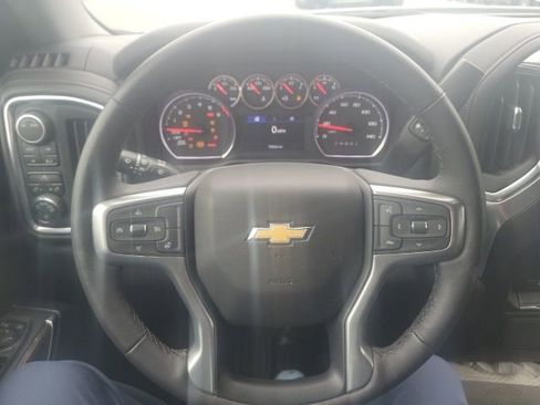 Used 2022 Chevrolet Silverado 1500 LT w/ Bed Protection Package image 12