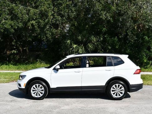 Used 2018 Volkswagen Tiguan S image 22