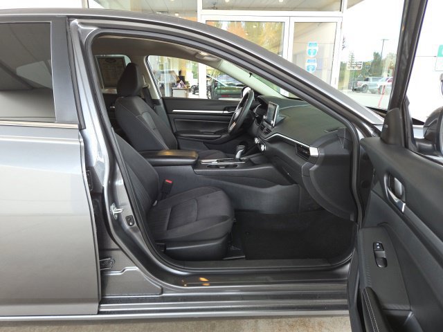 Used 2022 Nissan Altima 2.5 SV FWD image 43