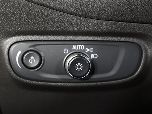 Used 2024 Chevrolet Equinox LT w/ LPO, Floor Liner Package image 39