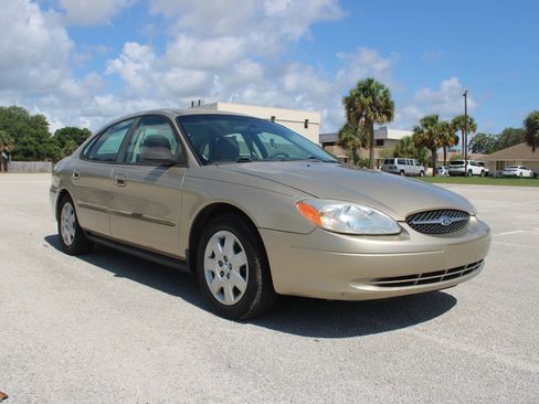 Used 2001 Ford Taurus LX FWD image 18