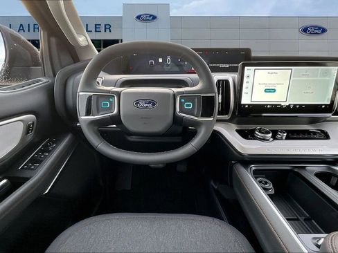 New 2025 Ford Expedition Max Active image 16