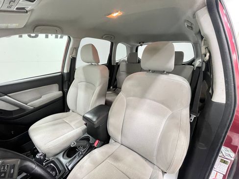 Used 2014 Subaru Forester 2.5i Premium image 12