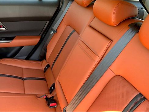 Used 2025 MAZDA CX-50 Meridian Edition w/ Weather Package image 17