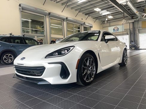Used 2022 Subaru BRZ Premium RWD image 3