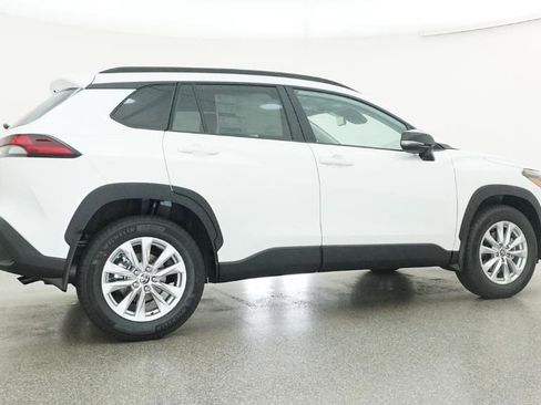 New 2026 Toyota Corolla Cross LE image 10