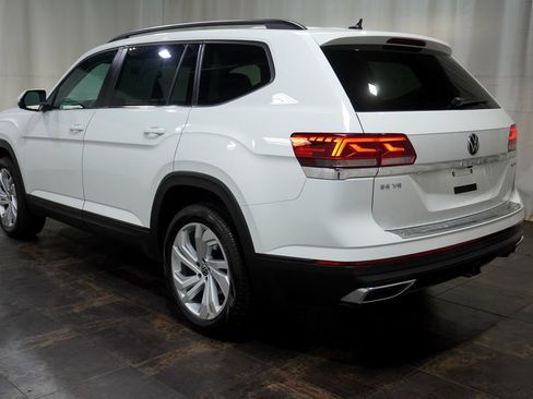 Used 2023 Volkswagen Atlas SE w/ Panoramic Sunroof Package AWD/4WD image 9
