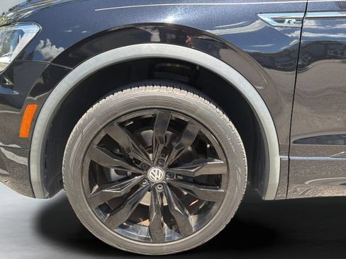 Certified 2020 Volkswagen Tiguan SE R-Line FWD image 39