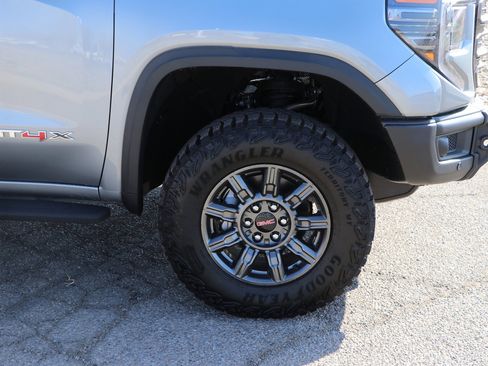 New 2026 GMC Sierra 1500 AT4X image 9