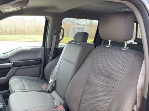 Used 2018 Ford F150 XLT w/ Equipment Group 302A Luxury AWD/4WD image 19