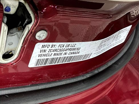 Used 2023 Chrysler Pacifica Limited w/ Uconnect Theater Family Group AWD/4WD image 17