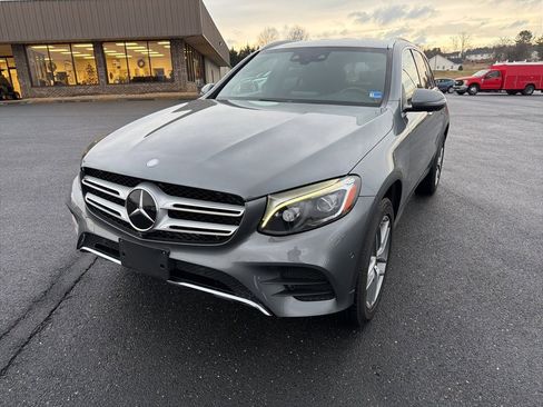 Used 2017 Mercedes-Benz GLC 300 4MATIC image 1