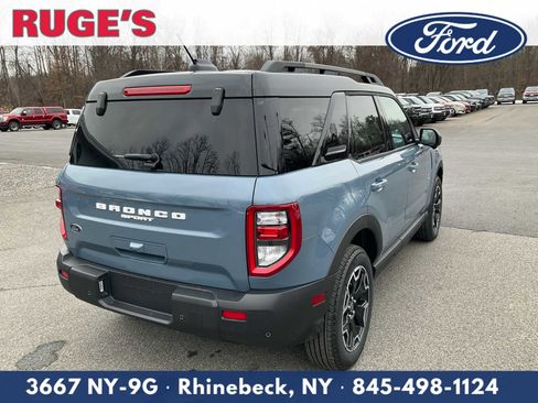 New 2025 Ford Bronco Sport Outer Banks w/ Outer Banks Tech Package+ image 3