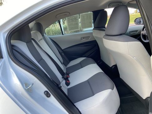Used 2023 Toyota Corolla LE FWD image 14