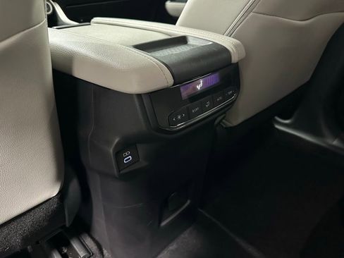 Used 2025 Toyota Grand Highlander AWD image 50
