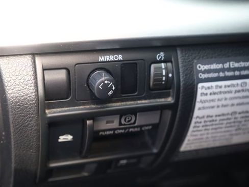 Used 2011 Subaru Outback 2.5i image 9