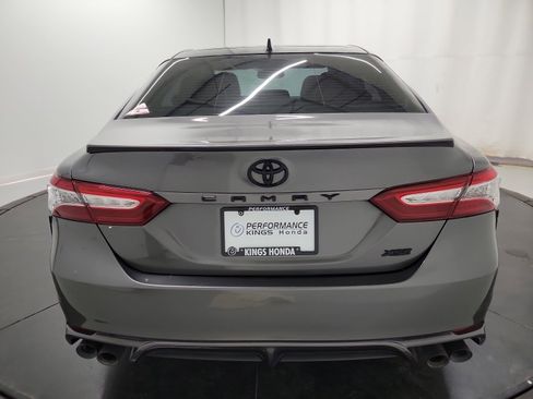 Used 2020 Toyota Camry XSE image 8