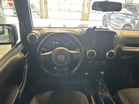 Used 2016 Jeep Wrangler Unlimited Sahara w/ Dual Top Group image 2