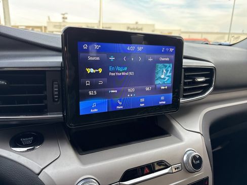 Used 2024 Ford Explorer XLT w/ Equipment Group 202A image 15