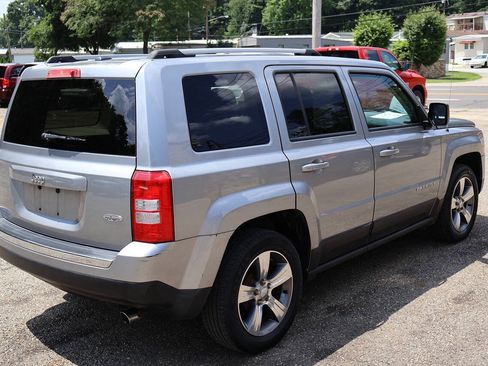 Used 2016 Jeep Patriot High Altitude FWD image 8