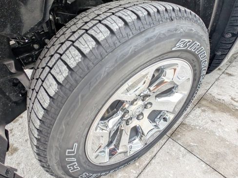 New 2026 RAM 1500 4x4 Crew Cab image 43