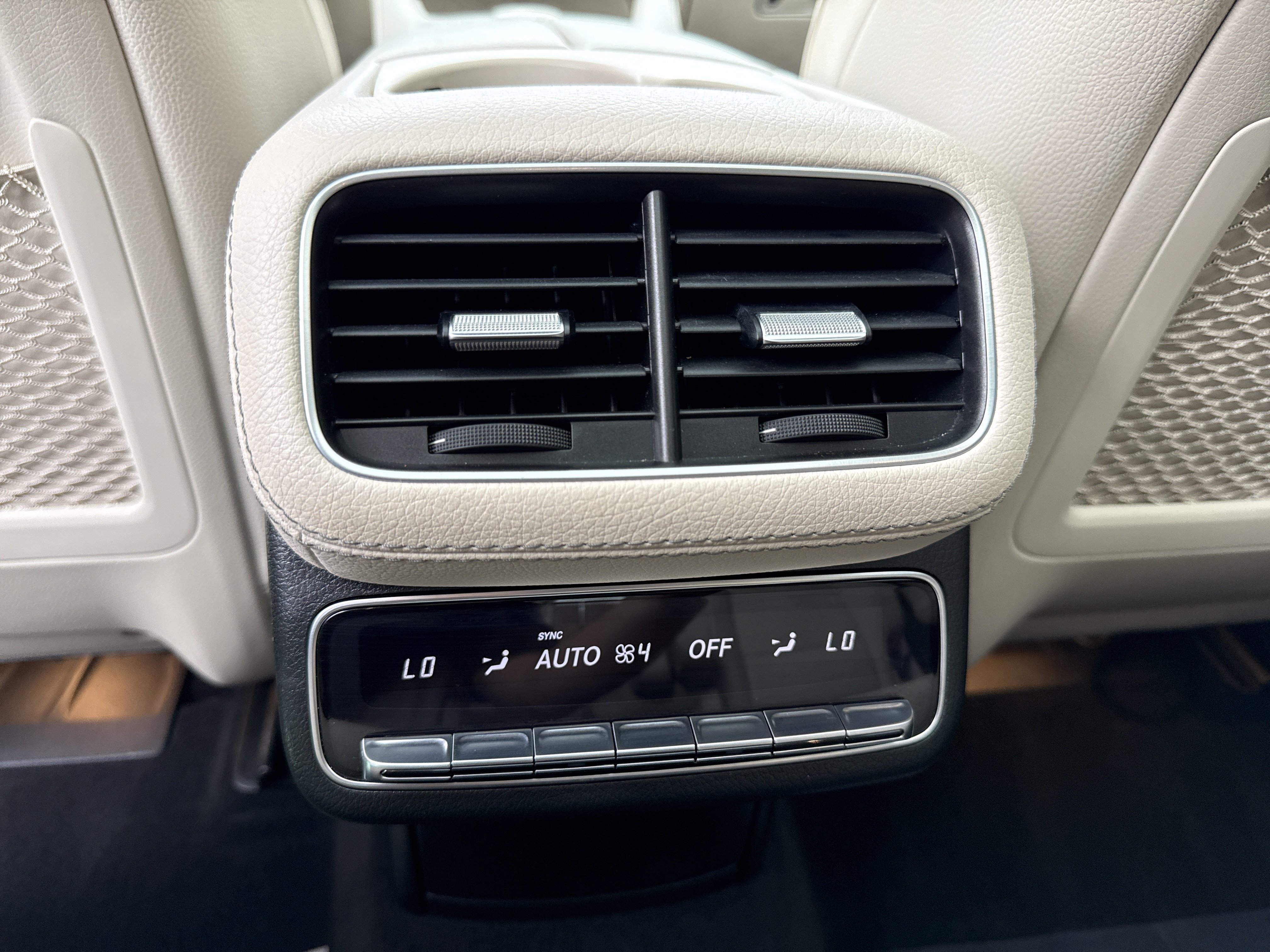 Certified 2022 Mercedes-Benz GLS 450 4MATIC image 30