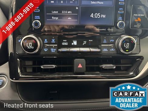 Used 2022 Toyota Highlander XLE AWD/4WD image 4