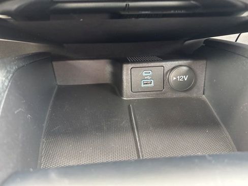 Used 2022 Ford Escape SE w/ Convenience Package image 25