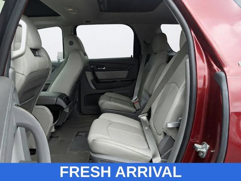 Used 2016 GMC Acadia SLT w/ Open Road Package FWD image 32