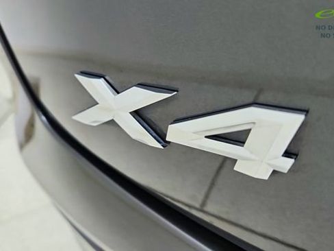 Used 2025 BMW X4 xDrive30i AWD/4WD image 17