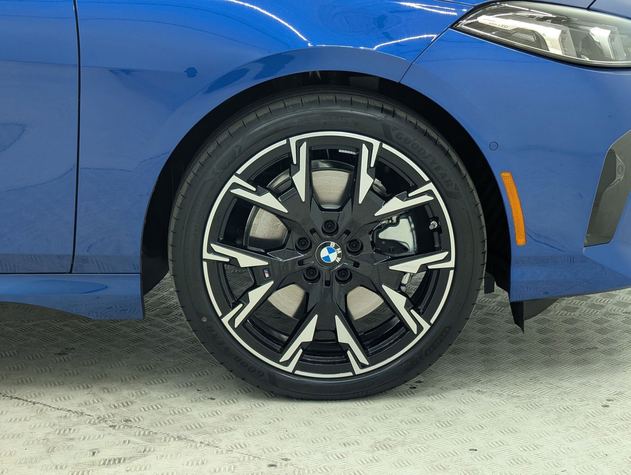 Used 2025 BMW 228i xDrive AWD/4WD image 11
