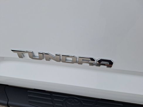 Used 2026 Toyota Tundra Limited w/ Power Package AWD/4WD image 14