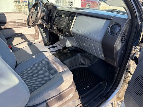 Used 2015 Ford F250 XL w/ Power Equipment Group image 24