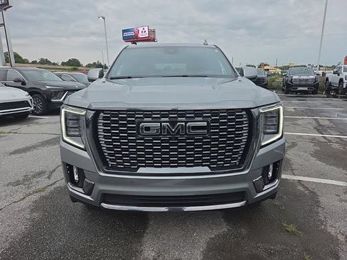 Used 2024 GMC Yukon Denali Ultimate AWD/4WD image 8