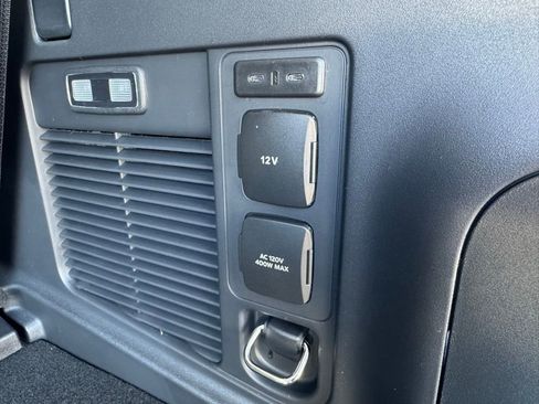 New 2025 Ford Expedition Active image 36